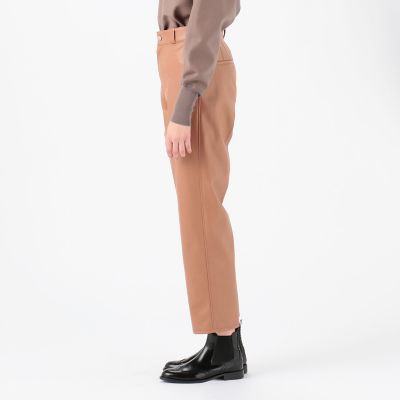 フェイクレザー　テーパードクロップドパンツ