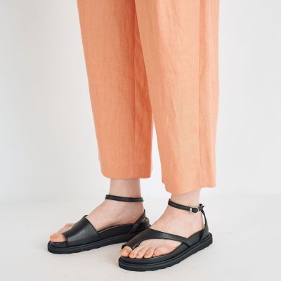 ヘンプツイル　タックテーパードパンツ