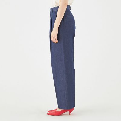 リアクティブデニム　タックテーパードパンツ