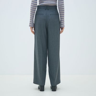ウールナチュラルストレッチ タックストレートパンツ | maison