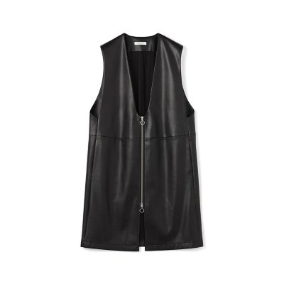 ＜maison TOMORROWLAND＞レザーライクロングジレ