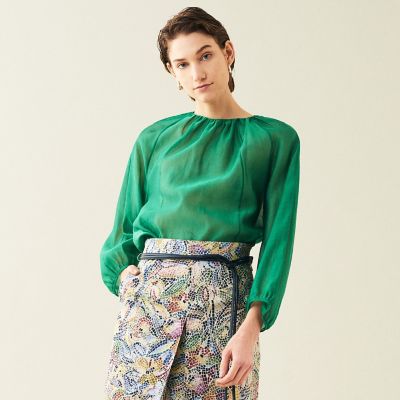 【数量限定】旧モデル在庫処分セールを開催します！ Mame Kurogouchi コットンシルクタックギャザーブラウスグリーン トップス