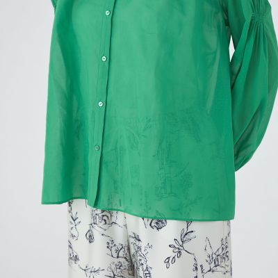 シャイニーオーガンジー シャーリングブラウス | maison TOMORROWLAND