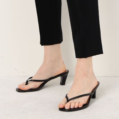 定1.9万トゥモローランド　ハイパワーストレッチ バックスリットシガレットパンツ ハイパワーストレッチ バックスリットシガレットパンツ | maison