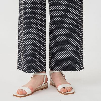 ダイスストレッチ　ストレートパンツ
