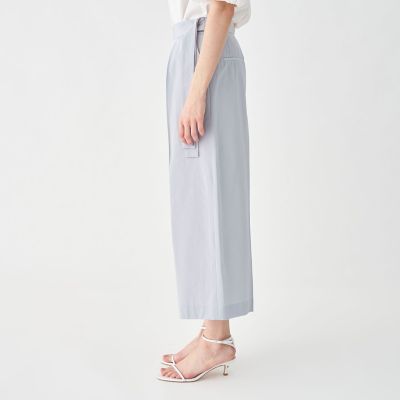 【2月末まで】meer. ギャザードポケットパンツ　ホワイト シャイニーウェザー セミワイドクロップドパンツ | maison