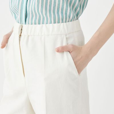 リネンストレッチ　ウエストギャザーストレートパンツ