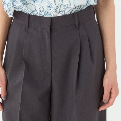 エクストラファインポリエステルトロピカル タックワイドパンツ
