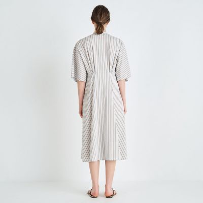 オルタネートストレッチ スタンドカラーワンピース | maison