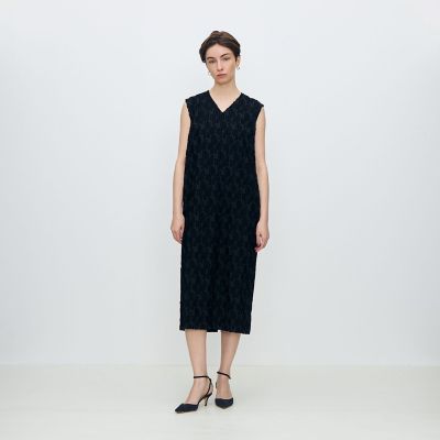 シャイニーカットジャカード Vネックワンピース | maison