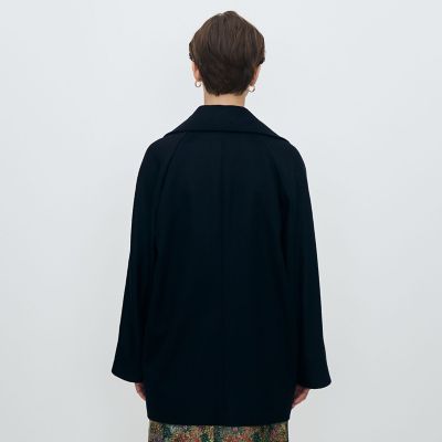 美品　Honnete ショートバルーンコート　ポーランド製　ブラック 予約商品10月中旬以降順次お届け】ウェービーカシミヤ
