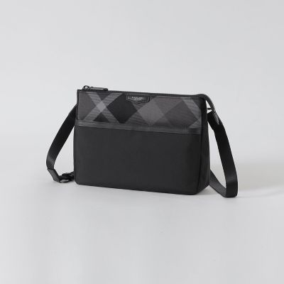 ＜BLACK LABEL CRESTBRIDGE (Men)＞ライトウェイトコーデュラバリスティックサコッシュ