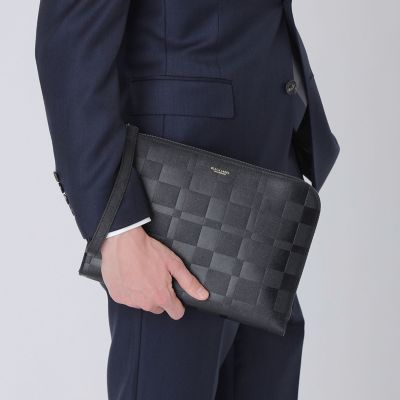 エンボスチェックスクエアクラッチバッグ | BLACK LABEL CRESTBRIDGE