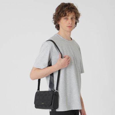 エンボスチェックメッセンジャーバッグ | BLACK LABEL CRESTBRIDGE