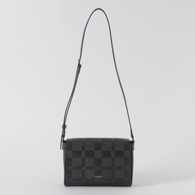 エンボスチェックメッセンジャーバッグ | BLACK LABEL CRESTBRIDGE