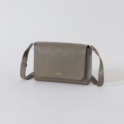 エンボスチェックメッセンジャーバッグ | BLACK LABEL CRESTBRIDGE