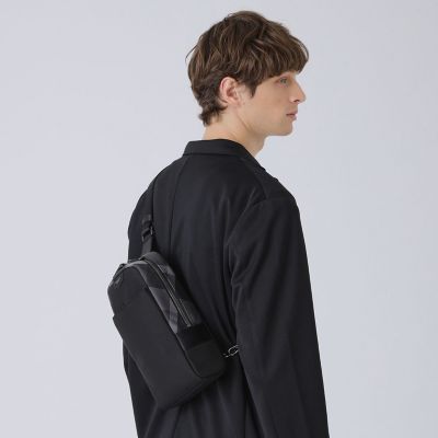 ライトウェイトコーデュラバリスティックスマートボディバッグ | BLACK