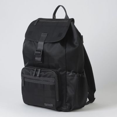 ＜BLACK LABEL CRESTBRIDGE (Men)＞ＢＬＡＣＫ　ｏｆ　　ＢＬＡＣＫｓ　フラップバックパック
