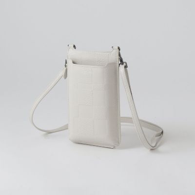 ＜BLACK LABEL CRESTBRIDGE (Men)＞カラーランエンボスクレストブリッジチェックスマホショルダー