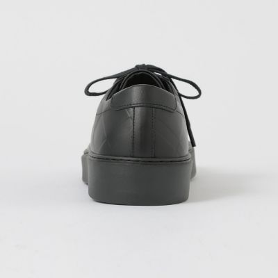 エンボスクレストブリッジチェックレザースニーカー | BLACK LABEL
