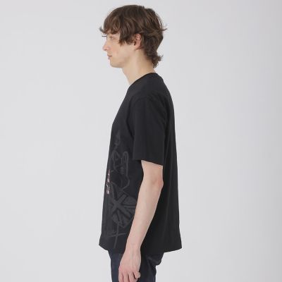 WEB・一部店舗限定】パネルブリティッシュアイコンTシャツ | BLACK