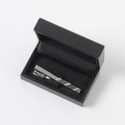 BLACK LABEL CRESTBRIDGE (Men)/ブラックレーベル・クレストブリッジ ストライプハーフダイヤカットタイバー