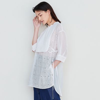 ホワイトコンビネーション　スタンドネックチュニックブラウス