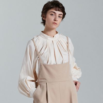 ＜maison TOMORROWLAND＞エクリュコンビネーション　ネックタックブラウス