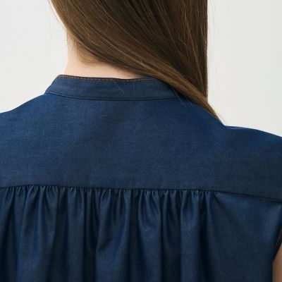 コットンシルクデニム ラッフルスリーブレスブラウス | maison