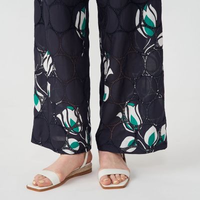 アイレットフルール　ストレートパンツ
