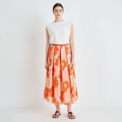 【新品未着用】Harrods　ハロッズ　上品タックフレアスカート　サイズ３（L） 新品未着用】Harrods ハロッズ 上品タックフレアスカート サイズ