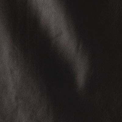 アニリンレザー　トラペーズスカート