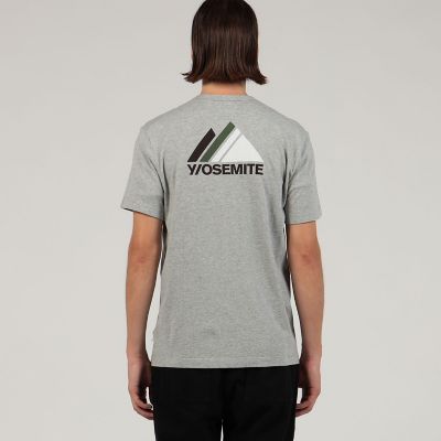 マウンテングラフィックプリント　クルーネックＴシャツ　ＭＨＥ３３１１ＰＨ