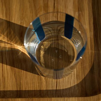 ノバ　タンブラー　５００ｍＬ　ネイビーストライプ（００３５３３６６）
