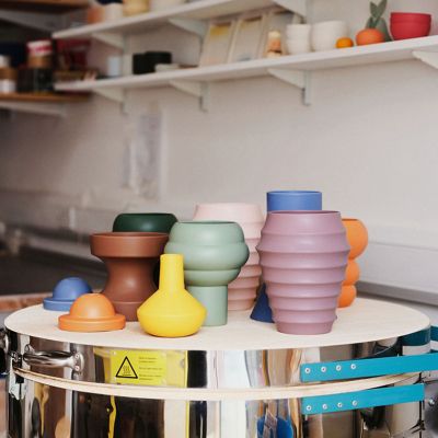 TCS．ファミリー オブ ベース ツリー フラワーベース ブラウン