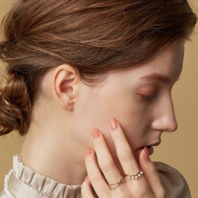 Ｋ１８ダイヤモンドピアス（０．１ｃｔ）