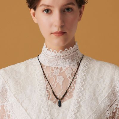 ＜　Ｅｖａ　Ｈａｎｕｓｏｖａ　ｆｏｒ　ａｇｅｔｅ　（エヴァハヌソヴァフォーアガット）＞ネックレス