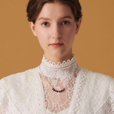 ＜　Ｅｖａ　Ｈａｎｕｓｏｖａ　ｆｏｒ　ａｇｅｔｅ　（エヴァハヌソヴァフォーアガット）＞ネックレス