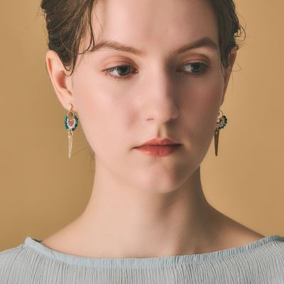 ＜　Ｅｖａ　Ｈａｎｕｓｏｖａ　ｆｏｒ　ａｇｅｔｅ　（エヴァハヌソヴァフォーアガット）＞ピアスチャーム