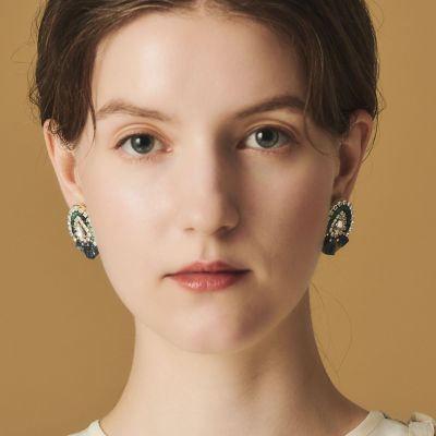 ＜agete＞＜Ｅｖａ　Ｈａｎｕｓｏｖａ　ｆｏｒ　ａｇｅｔｅ（エヴァハヌソヴァフォーアガット）＞ピアス
