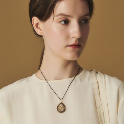 ＜agete＞＜Ｅｖａ　Ｈａｎｕｓｏｖａ　ｆｏｒ　ａｇｅｔｅ（エヴァハヌソヴァフォーアガット）＞ネックレス