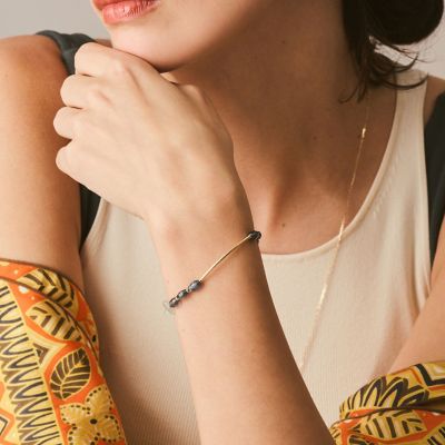 ＜Ｅｖａ　Ｈａｎｕｓｏｖａ　ｆｏｒ　ａｇｅｔｅ（エヴァハヌソヴァフォーアガット）＞ブレスレット