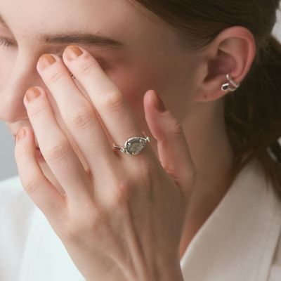 シルバークォーツ／ガーネットリング | agete/アガット | 三越伊勢丹