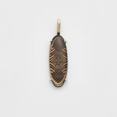 ＜agete＞《２０２５　Ｌｉｍｉｔｅｄ　Ｅｄｉｔｉｏｎ》シルバー／Ｋ１０クォーツチャーム