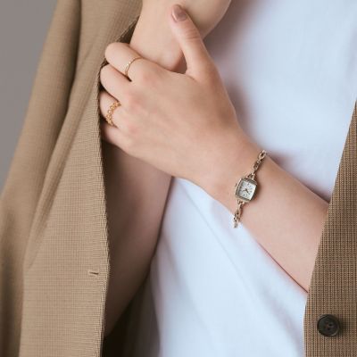 スクエアフェイスジュエリーウォッチ | agete/アガット | 三越伊勢丹