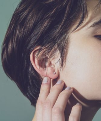 Ｋ１８　ダイヤモンド　０．１ｃｔ　ピアス「ブライト」