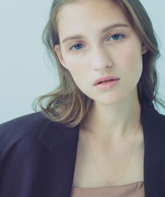 K10YG レイヤー セミロング ラリエット | ete bijoux