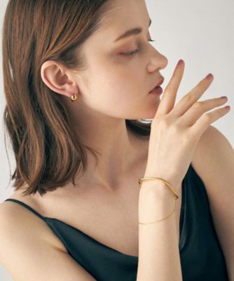 オーバル　ピアス