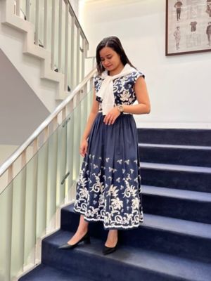 【お値下げ!】TOCCA 新品膝丈エンブロイダリーワンピース エコフレンドリーダイ フロルブロックプリントワンピース / ワンピース