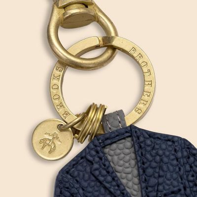 カウレザー ネイビーブレザー キーフォブ | Brooks Brothers